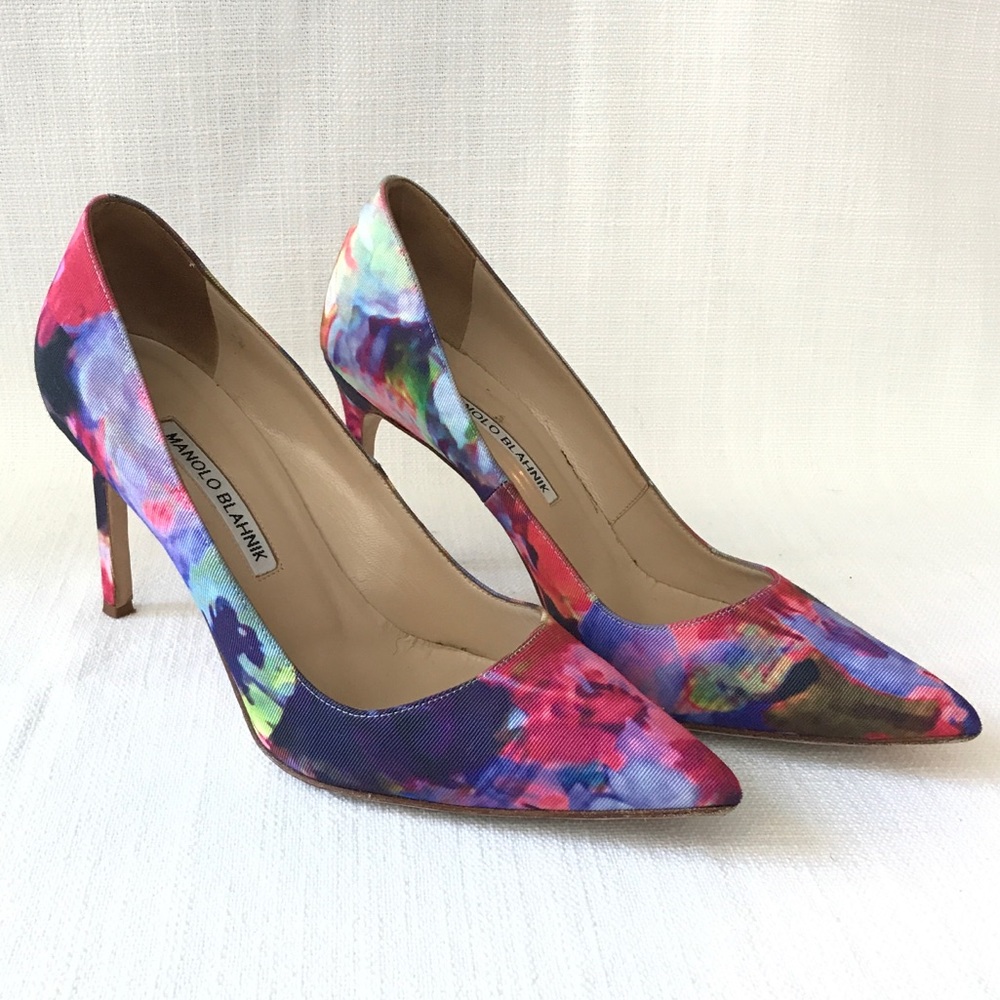 UPDATED! Still Available! Manolo Blahnik BB Pump Size 38